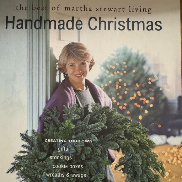 Colonial Williamsburg Decorates for Christmas & Martha Stewart Christmas - Picture 10 of 14